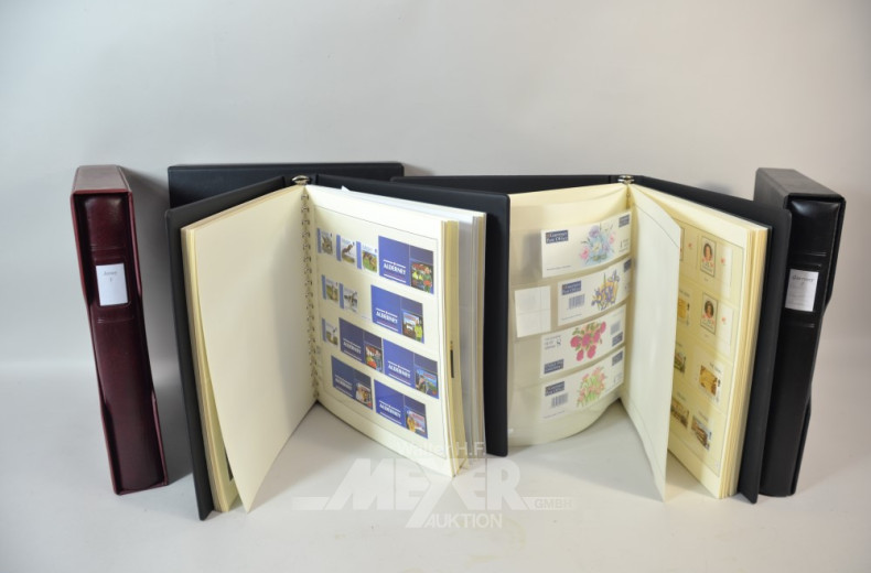 16 div. Briefmarkenalben, best. aus: