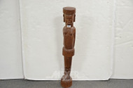 Holzschnitzfigur ''Afrikanerin''