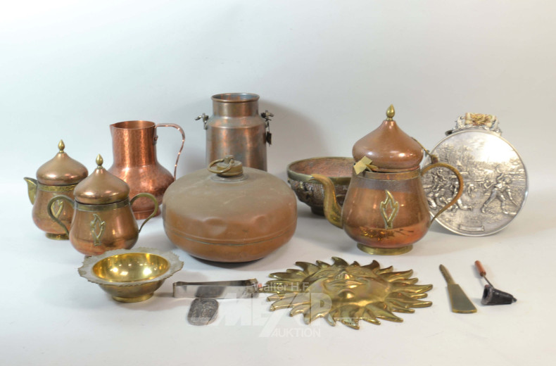 Posten Metalldekorationen: Kannen,