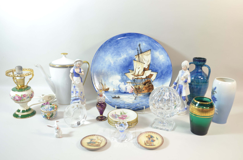 Posten Hausrat: Porzellan Figuren, Vase,