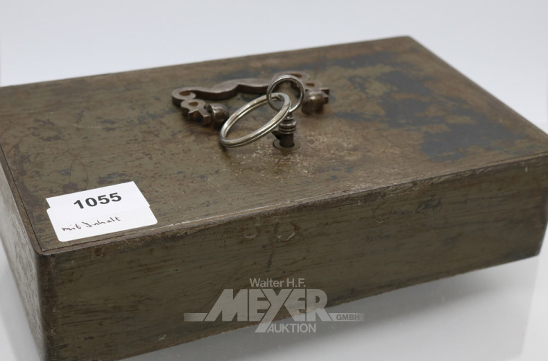 Eisenkassette mit Schlüssel