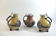 3 Keramik Krüge mit Zinndeckel