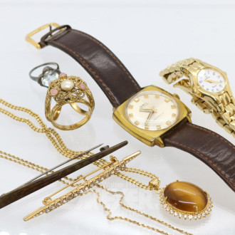 Posten Modeschmuck: 3 Armbanduhren,