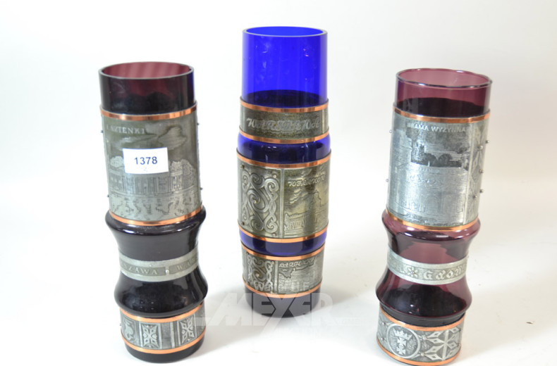 3 farb. Glas-Vasen mit Zinn-Montierung