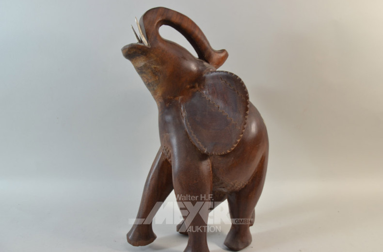 2 asiat. Holzschnitz-Figuren