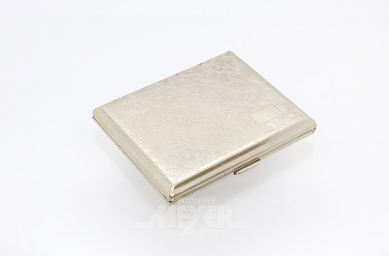 Zigarettenetui, 9 Medaillen-Münzen ?