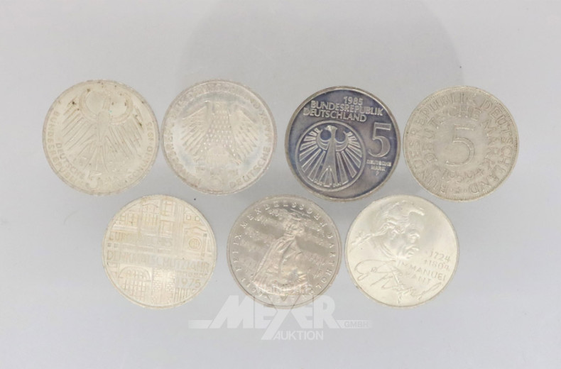 35 Gedenkmünzen á 5,-- DM