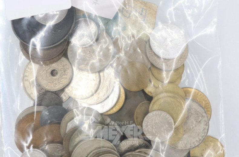 Posten Münzen und Papiergeld