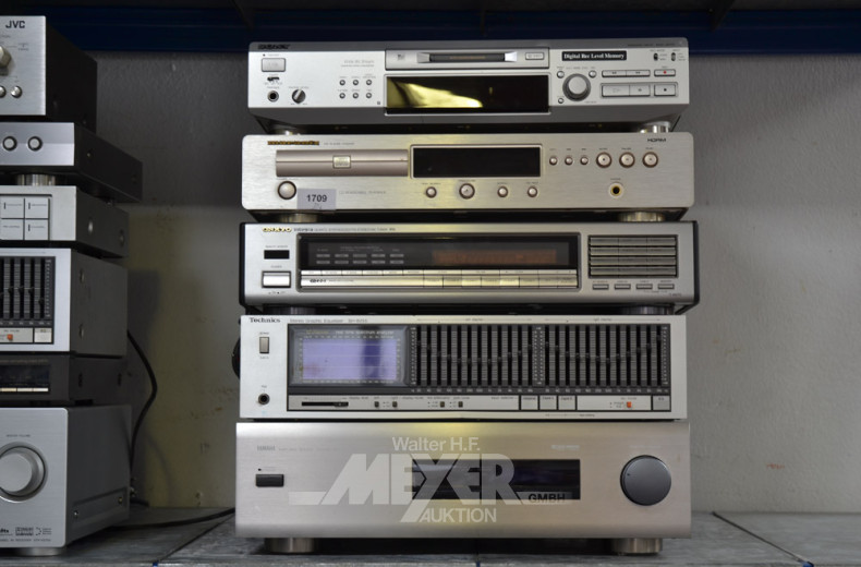 5 HiFi-Geräte bestehend aus: