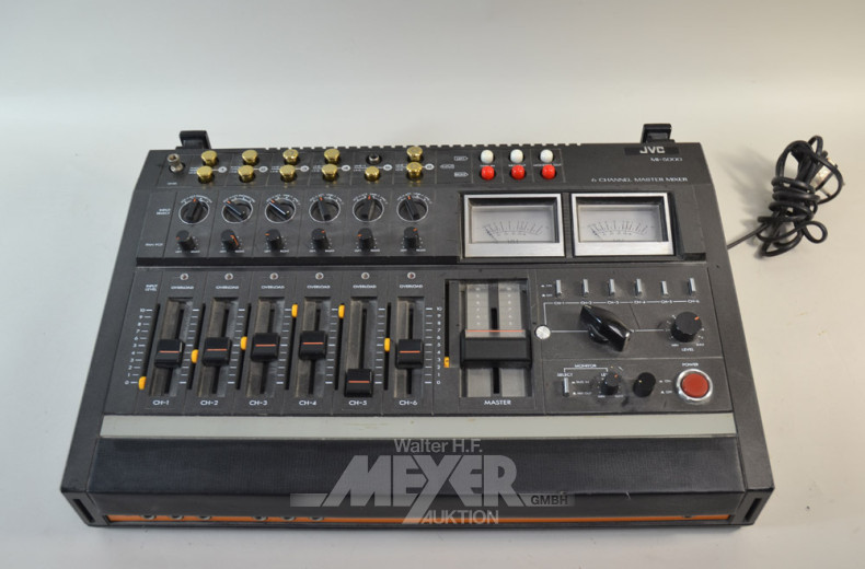 3 HiFi-Geräte bestehend aus: