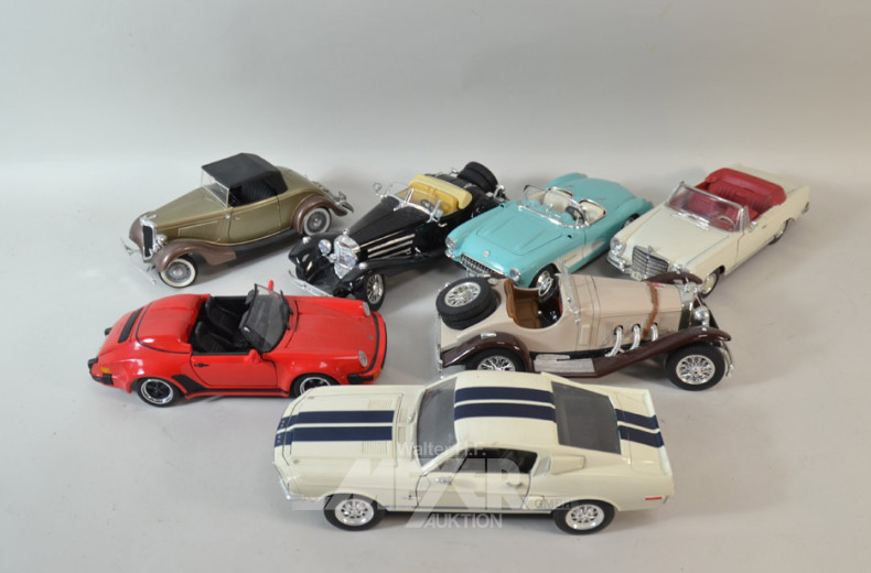 12 versch. Modellautos u.a. ''BURAGO''