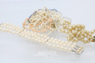 Posten Perlenketten und Armbänder