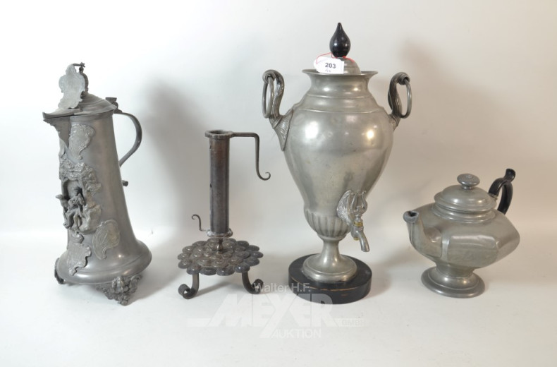 4 Teile Hausrat: Zinnkrug, Teekanne,