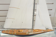 Modell-Segelschiff, ca. 50 x 85 cm,
