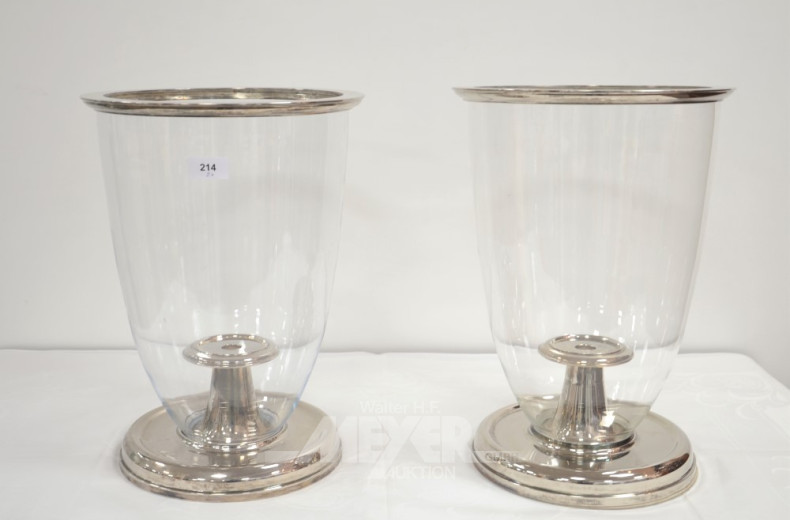 Paar Windlichter, Metallfuß