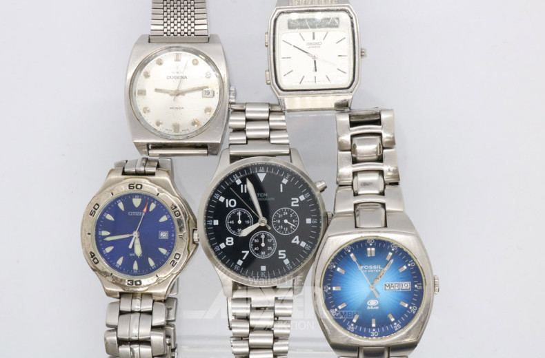 6 Armbanduhren, 1 Anhängeruhr