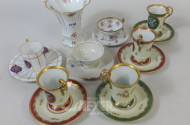 7 Porz.-Mocca-Tassen u. 1 Porz.-Vase