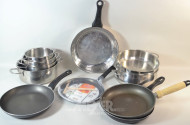 gr. Posten Hausrat: Töpfe, Pfannen,