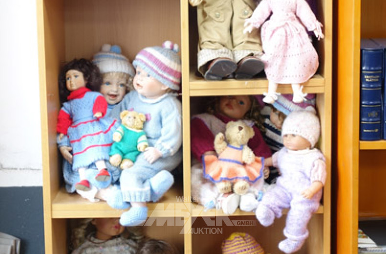 Posten Porzellan- u. Stoffpuppen
