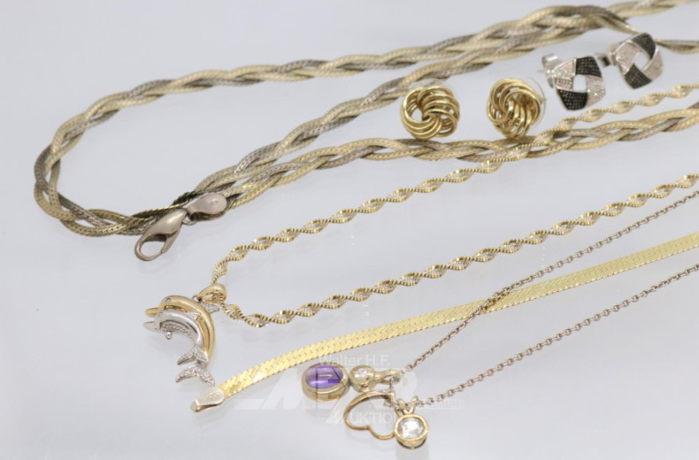 Posten Silberschmuck: Anhänger, Ketten,