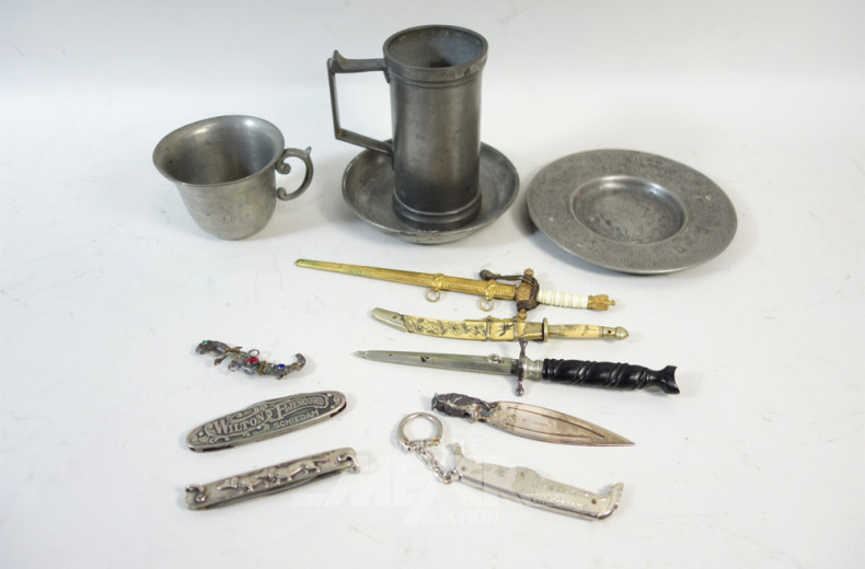 4 Teile Zinn: Krug, Schale, Teller