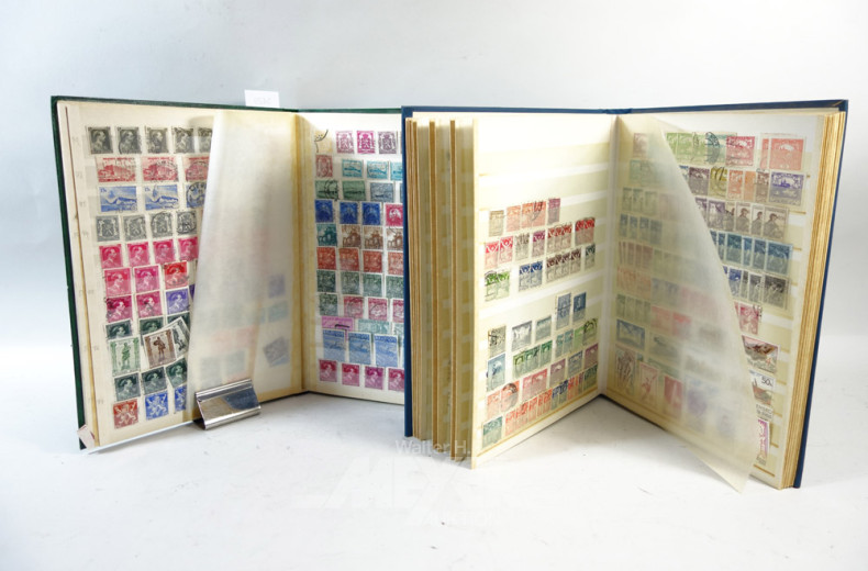 2 Briefmarkenalben: Europa, versch. Länder