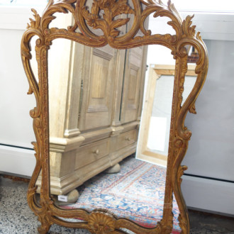 Spiegel im Barockstil, goldfarbiger