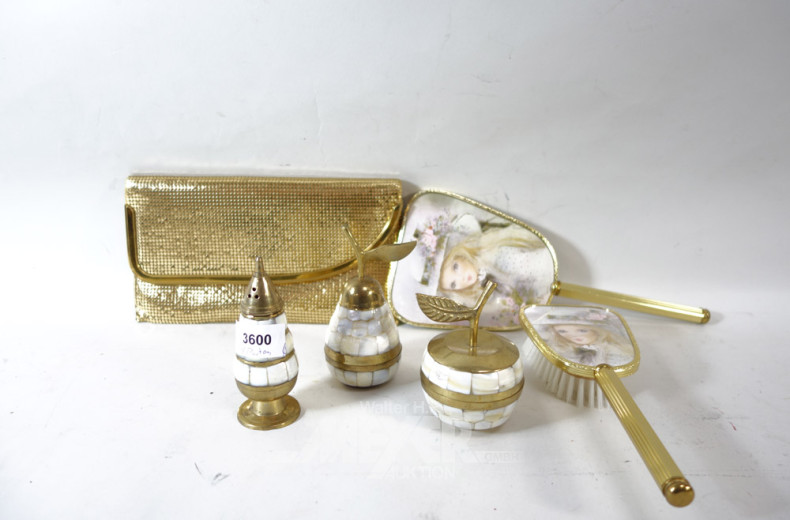 Posten Hausrat: Frisierset, Deckeldosen,