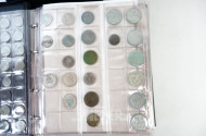 Münzalbum mit ca. 220 versch. Münzen:
