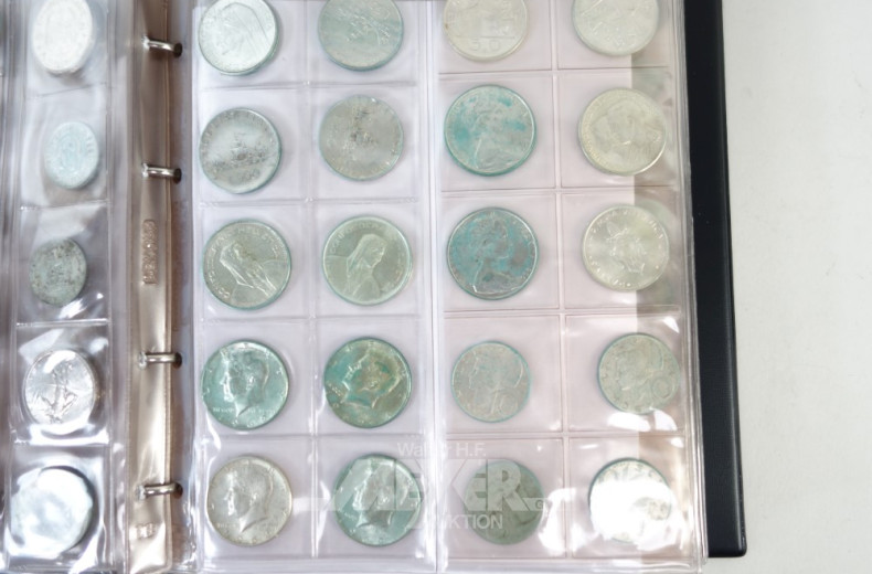 Münzalbum mit ca. 220 versch. Münzen: