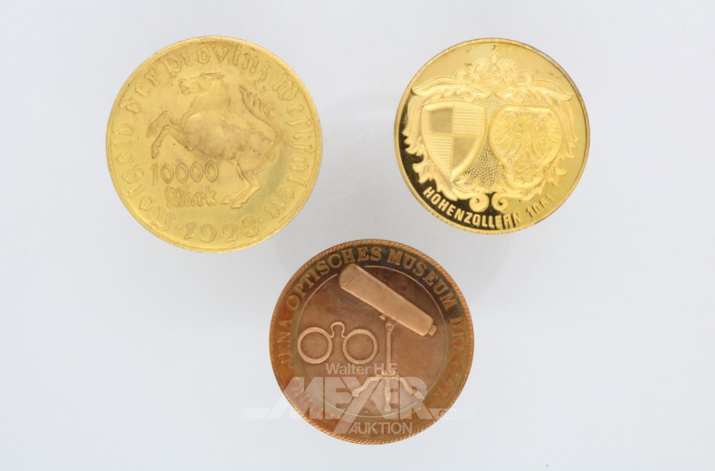 3 versch. Medaillen und Notgeld