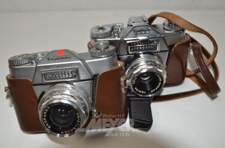 Posten versch. Kameras, mit Taschen,