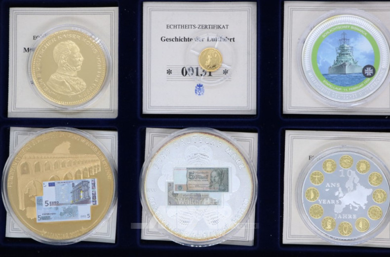 Schachtel mit 6 Sonderprägungen,
