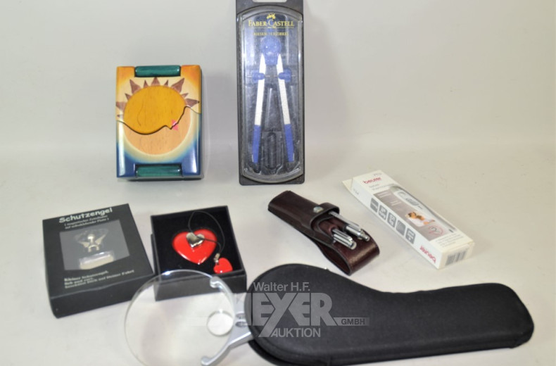 Posten Hausrat  u.a. : Lupe, Feuerzeug,