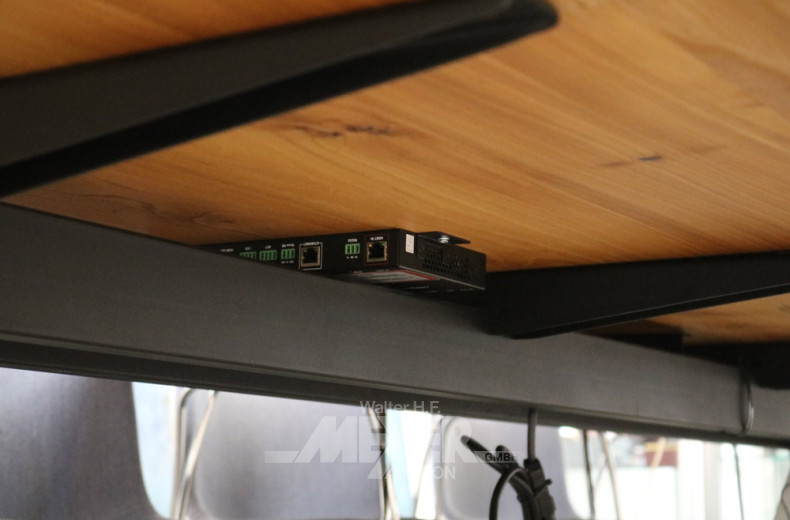 Konferenztisch, Kernbuche massiv auf