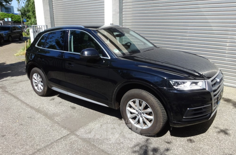 AUDI Q5 2.0 TDI quattro S-tronic sport,