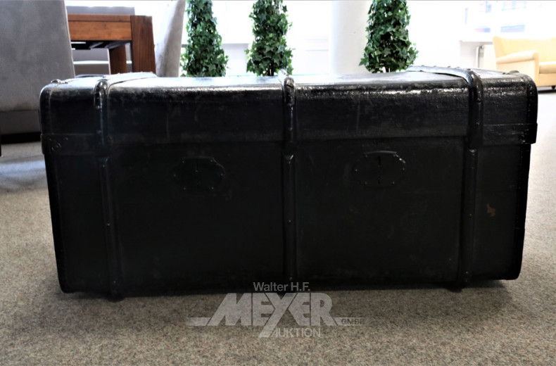nostalgischer Überseekoffer, lackiert,