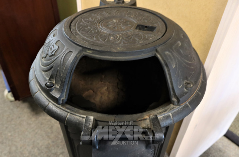 Jugendstil-Ofen, Gusseisen,