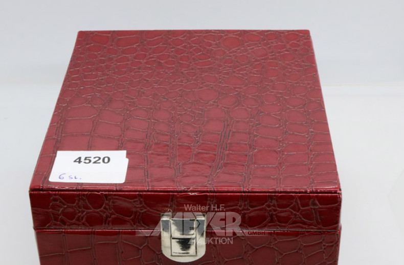 Uhrenbox mit 6 Damen-Armbanduhren