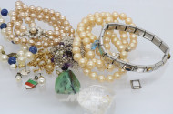 Posten Modeschmuck: u.a. Armband,