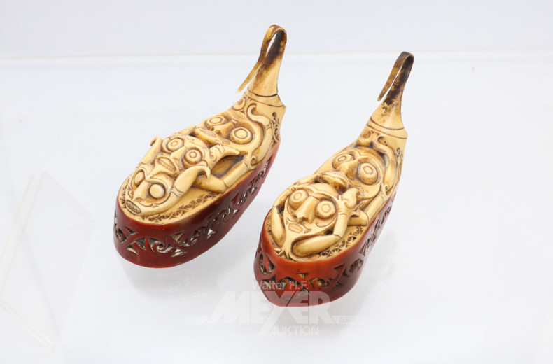 asiatisches Ohrgehänge-Paar, Horn,