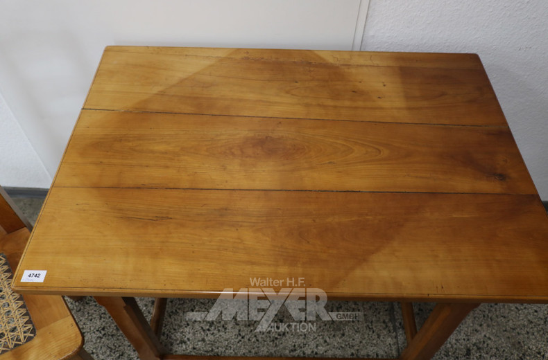 kl. Tisch, Weichholz, Platte gerissen,