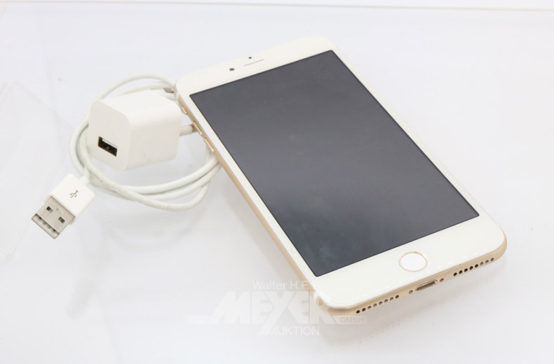 Smartphone mit Ladekabel