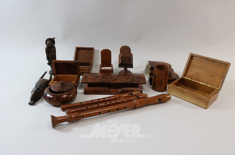 Posten Holzdekorationen u. Blockflöten