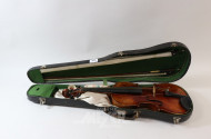 Schülergeige mit 2 Bögen und Koffer,