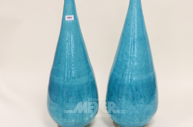 Paar Bodenvasen, Steingut,