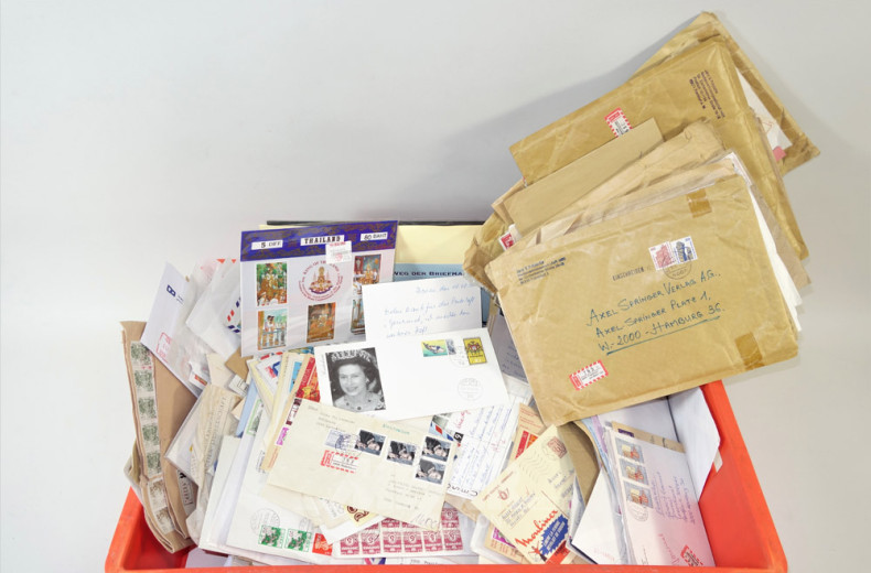 Posten versch. Briefmarken, Alben,