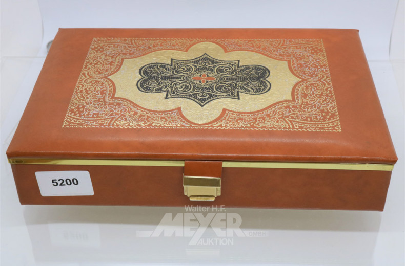 Schmuckschachtel mit Adenauer-Relief