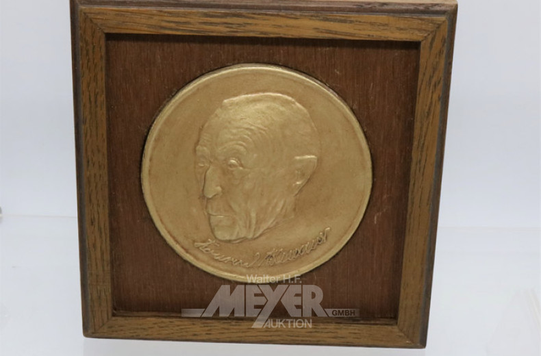 Schmuckschachtel mit Adenauer-Relief