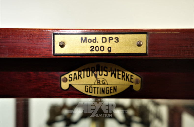alte Präzisionswaage ''Satorius-Werke''